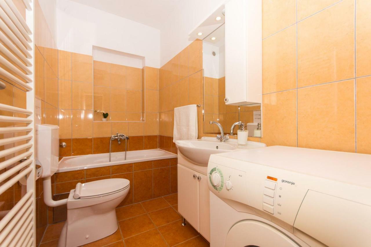 Apartman Domic Slatine Ngoại thất bức ảnh